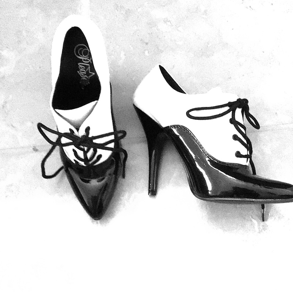 Black/White Patent leather booties